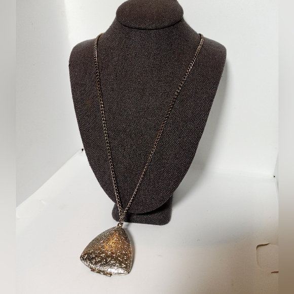 Vtg triangular locket - Picture 3 of 4